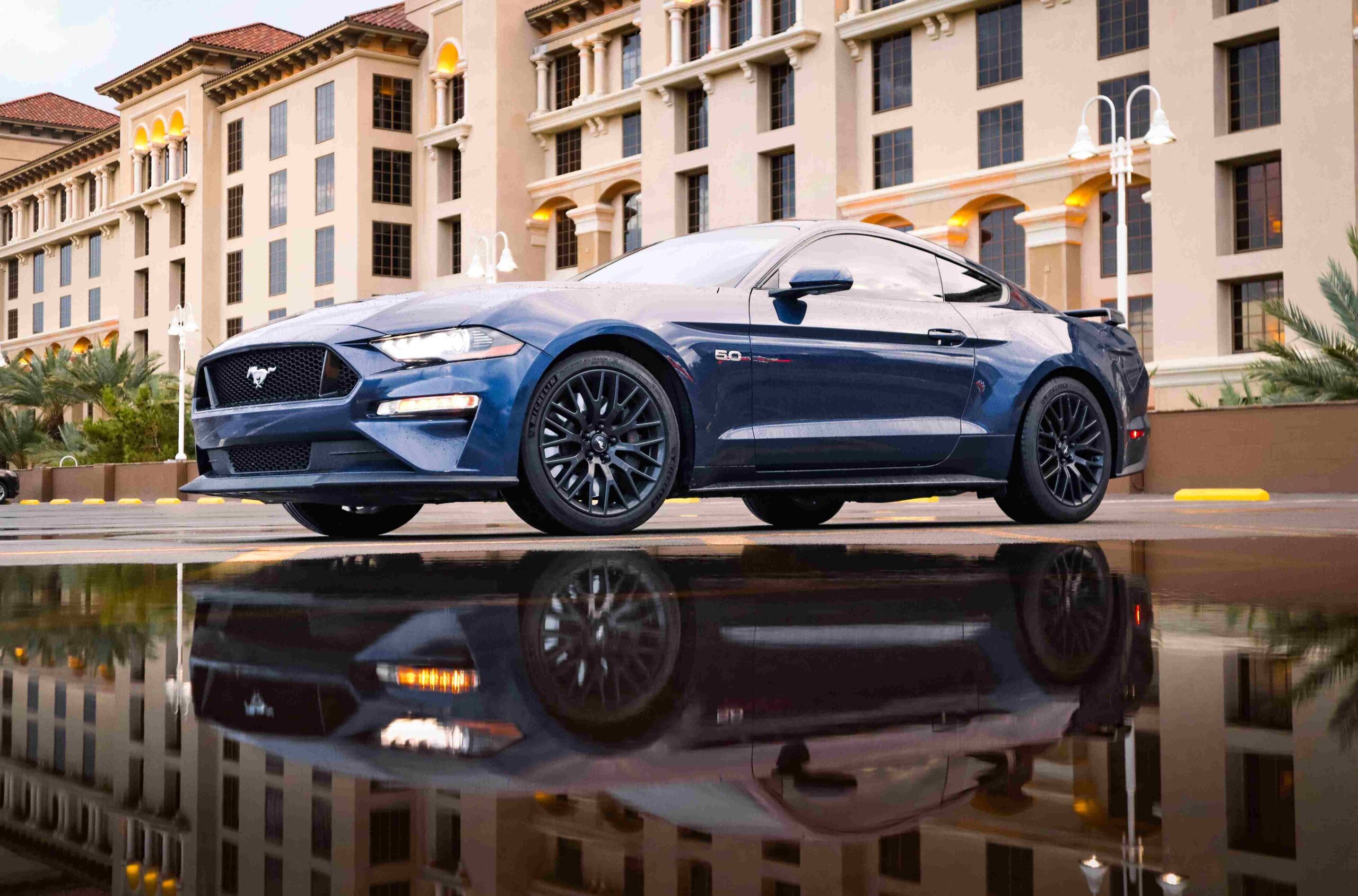 Why Professionals Prefer Car Hire in Dubai